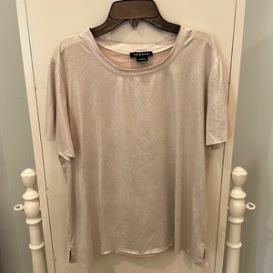 Sparkly short sleeve tee